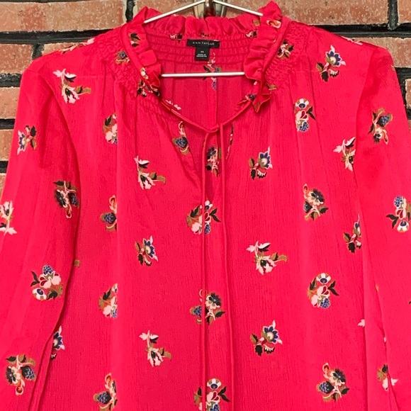 Ann Taylor Pink Floral Blouse SZ-XS - Picture 2 of 5